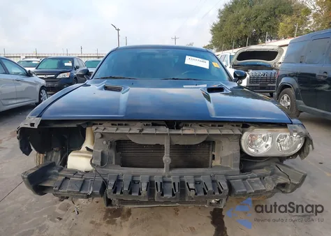 2013 Dodge Challenger Sxt z USA, uszkodzony, nr VIN 2C3CDYAG3DH692448